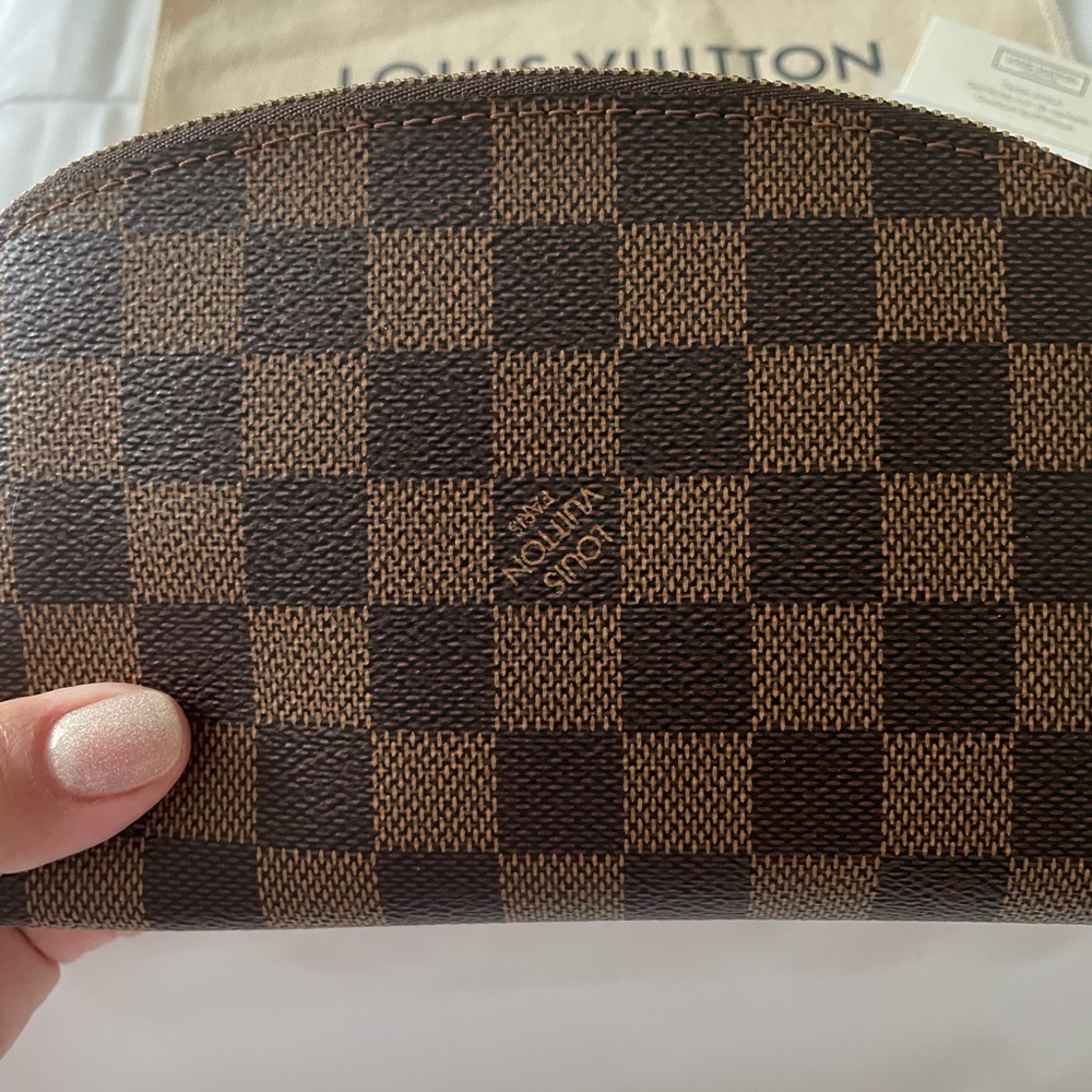 Louis Vuitton Cosmetic Pouch PM in Damier Ebene